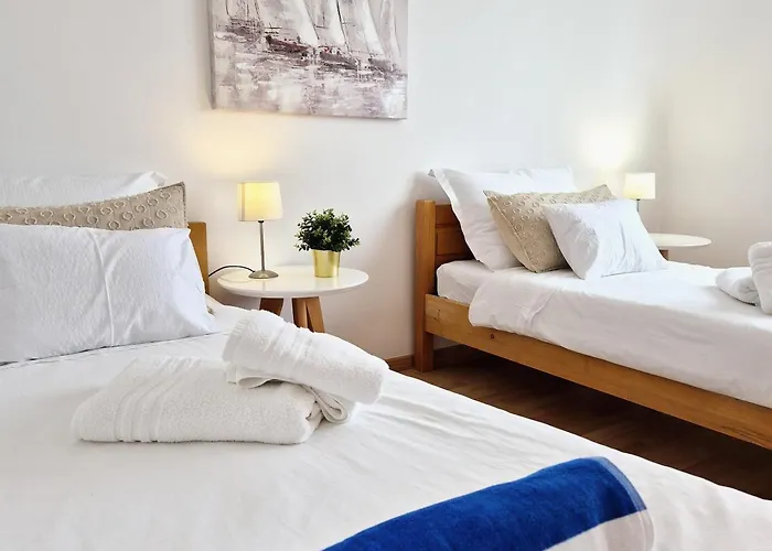 Villa Olivia - Beach & Pool Apartments Near Split & Trogir