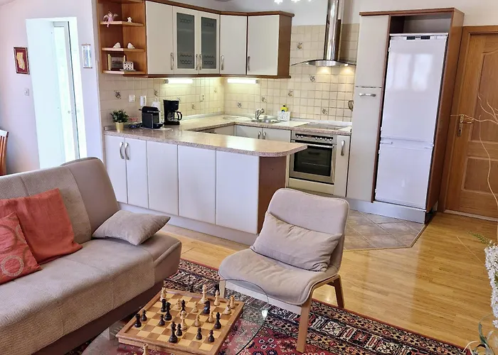 Villa Olivia - Beach & Pool Apartments Near Split & Trogir Lägenhet Kaštela