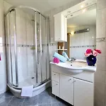 Apartman Olivia - & Pool Near Split & Trogir Kaštela