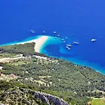 Olivia - & Pool Near Split & Trogir *