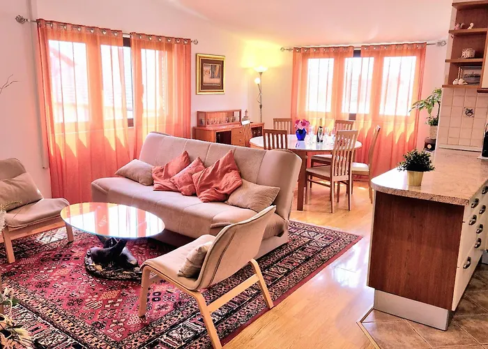 Appartement Villa Olivia - Beach & Pool Apartments Near Split & Trogir Kaštela