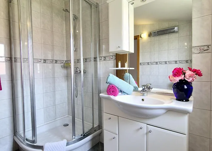 Appartement Villa Olivia - Beach & Pool Apartments Near Split & Trogir Kaštela