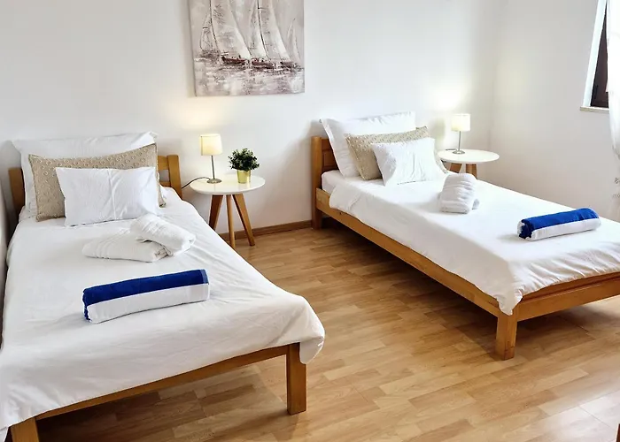 Villa Olivia - Beach & Pool Apartments Near Split & Trogir * Kaštela