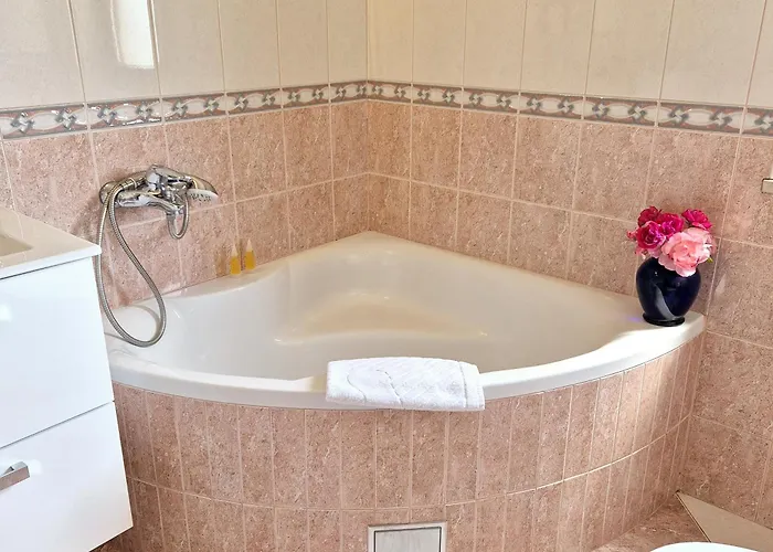 Appartement Villa Olivia - Beach & Pool Apartments Near Split & Trogir