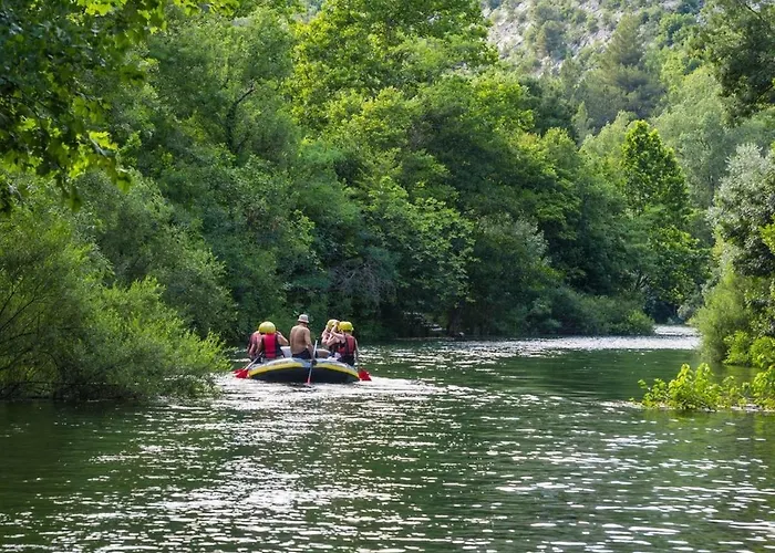 Villa Olivia - Beach & Pool Apartments Near Split & Trogir * Kaštela