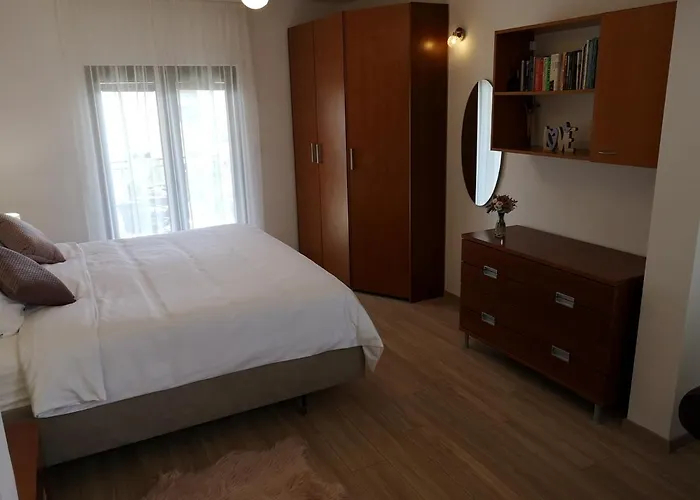 Villa Olivia - Beach & Pool Apartments Near Split & Trogir Kaštela